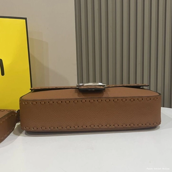 Cheap Leather Cuoio Bag Baguette Romano In Selleria Brown Medium Fendi 0802